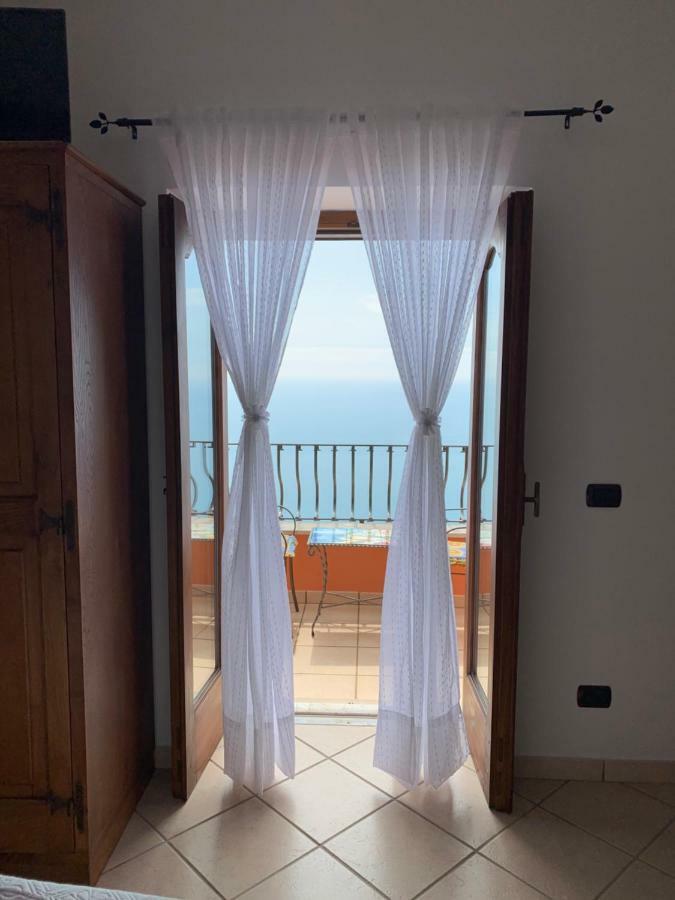 Anna Apartment Позитано Экстерьер фото